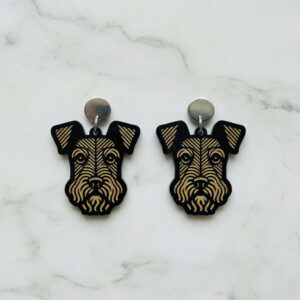 Aretes Airedale Terrier