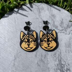 Aretes Akita Inu